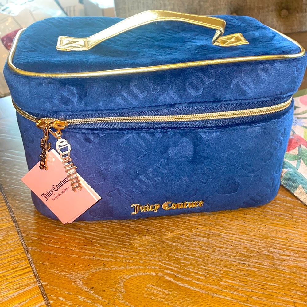 BNWT Juicy Couture Cosmetic Makeup Bag
